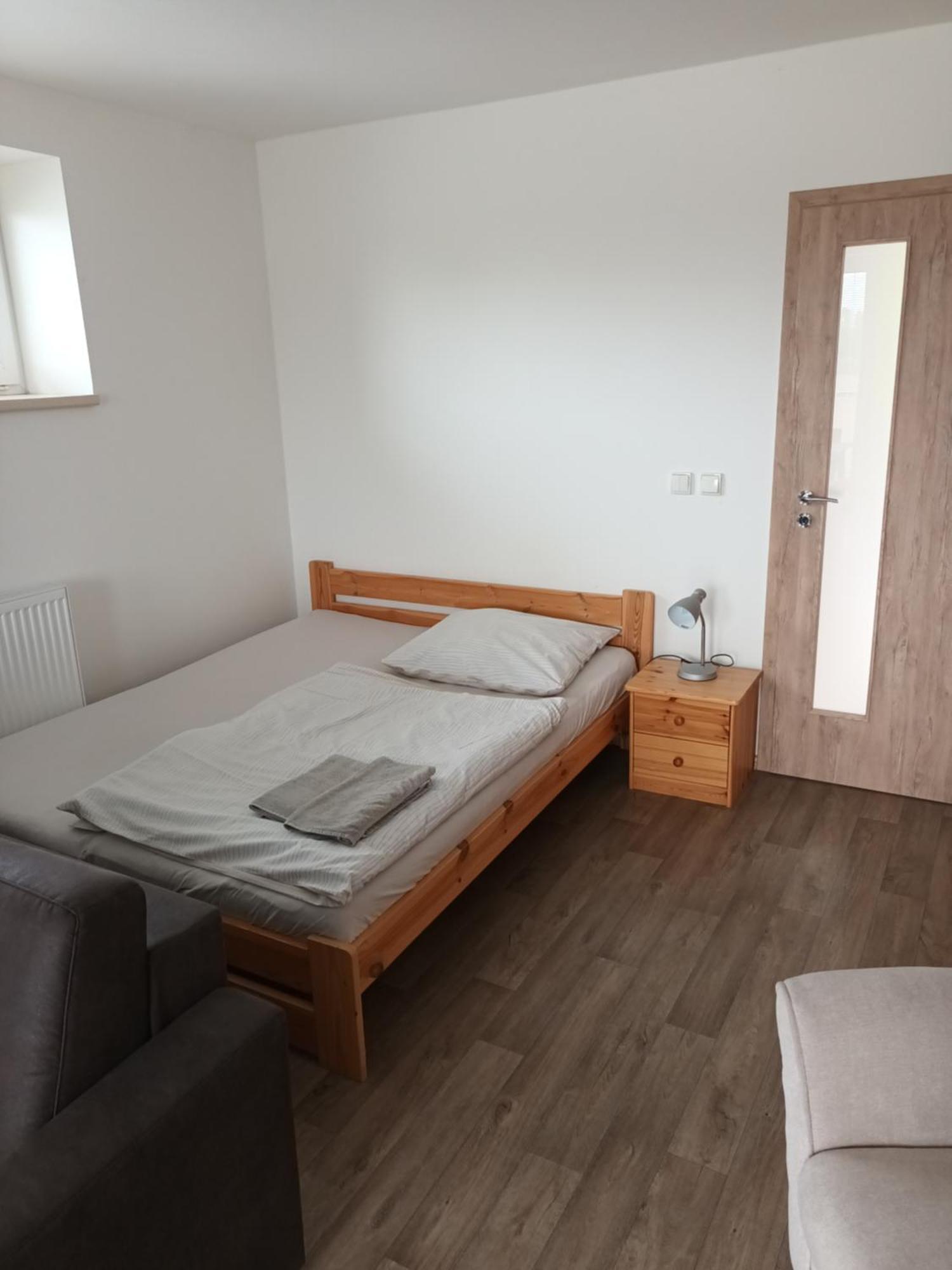 Penzion Na Samotach Apartment Jindrichuv Hradec Luaran gambar