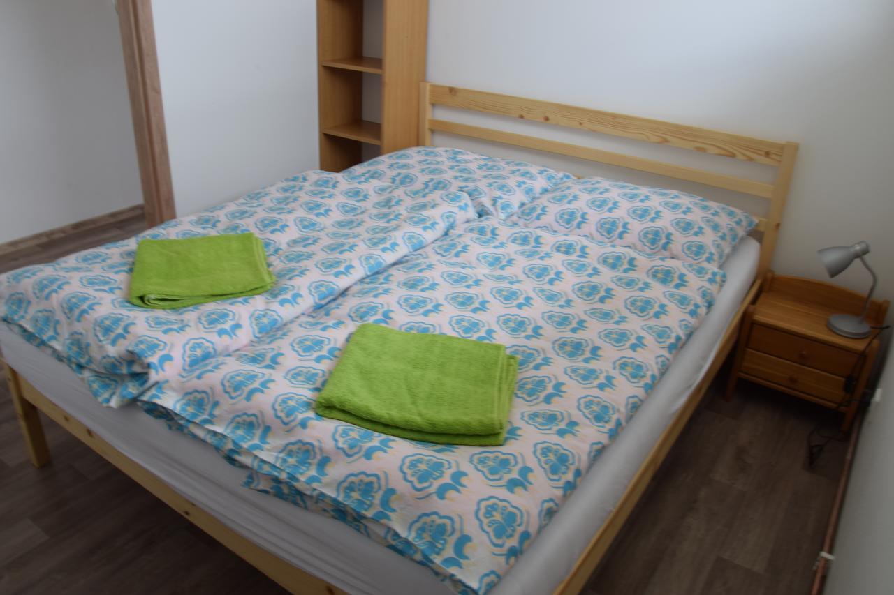 Penzion Na Samotach Apartment Jindrichuv Hradec Luaran gambar