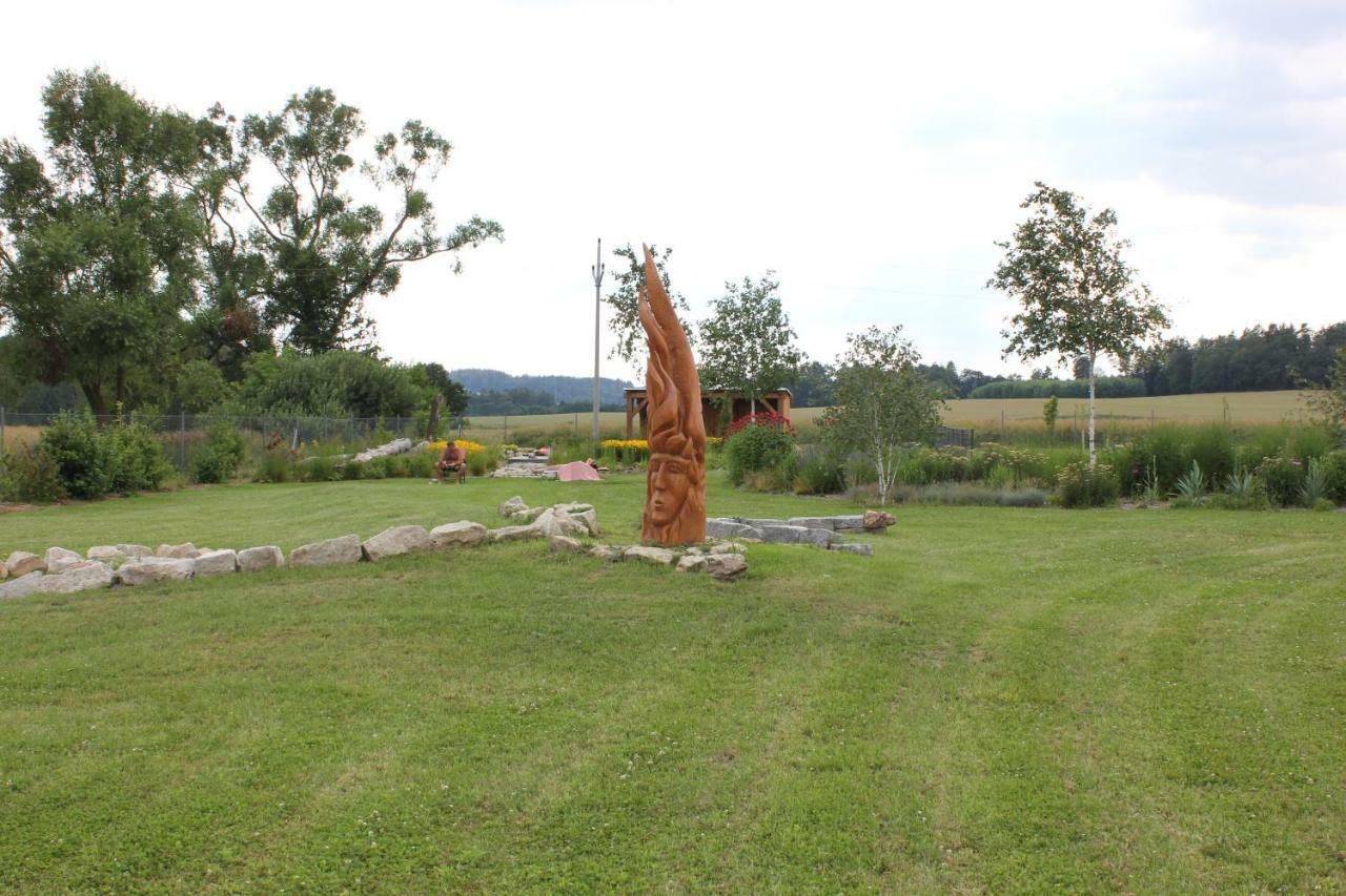Penzion Na Samotach Apartment Jindrichuv Hradec Luaran gambar